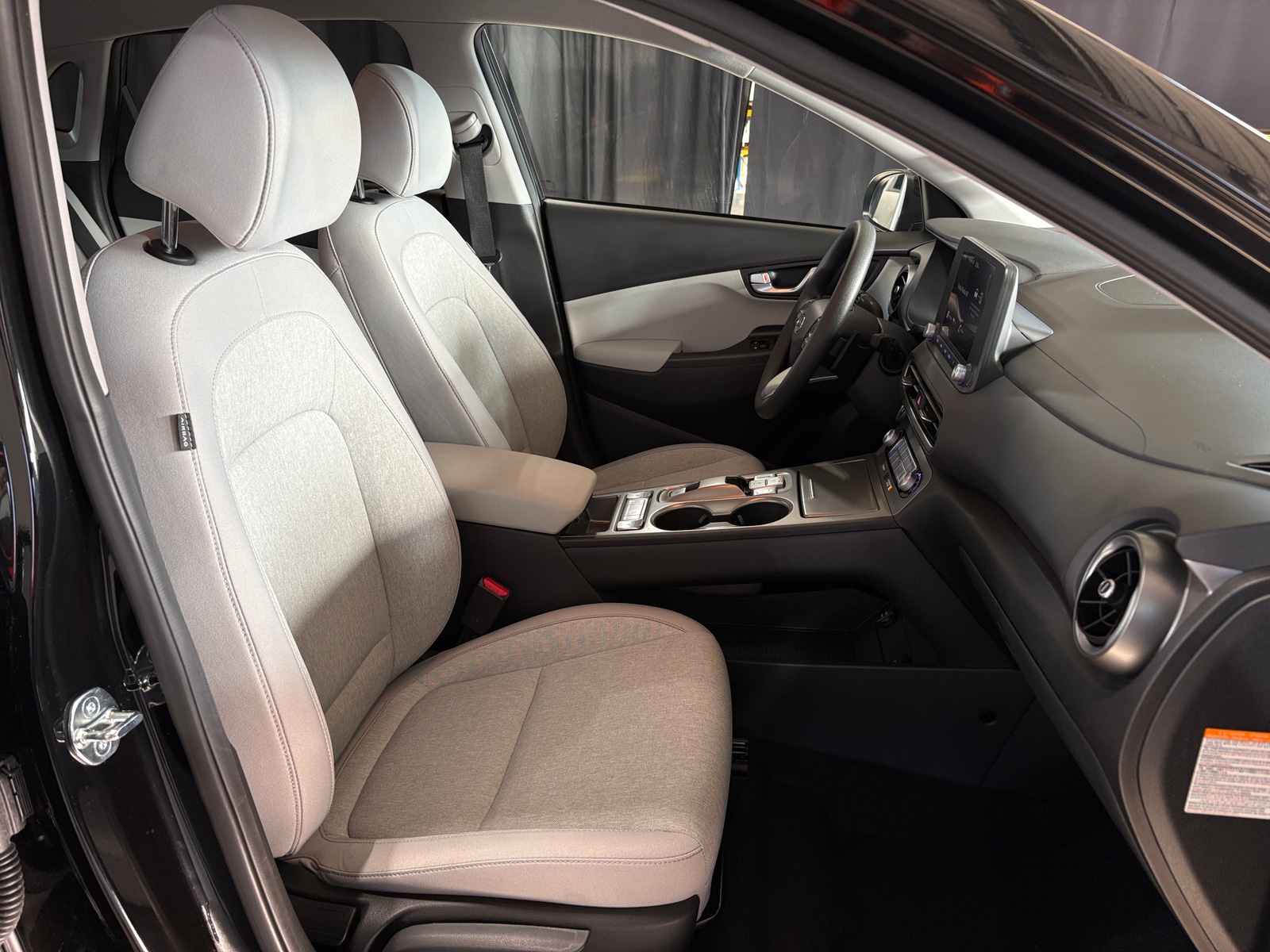 Thumbnail: 2023 Hyundai Kona - 2