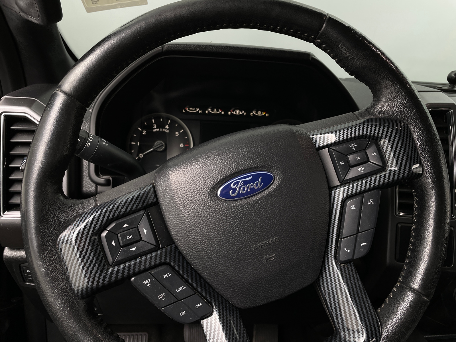 Thumbnail: 2018 Ford Econoline - 5