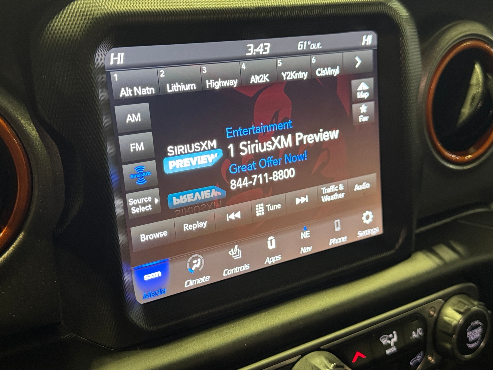 Thumbnail: 2023 Jeep Gladiator - 4