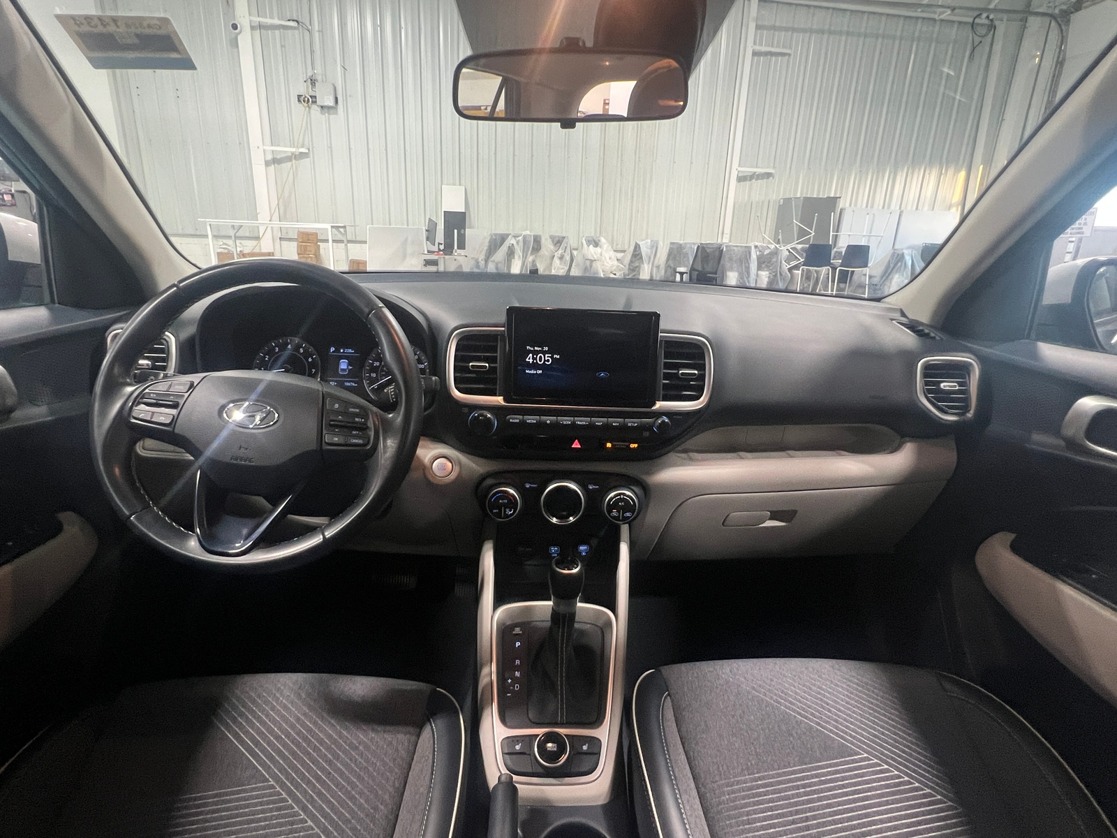 Thumbnail: 2021 Hyundai Venue - 3