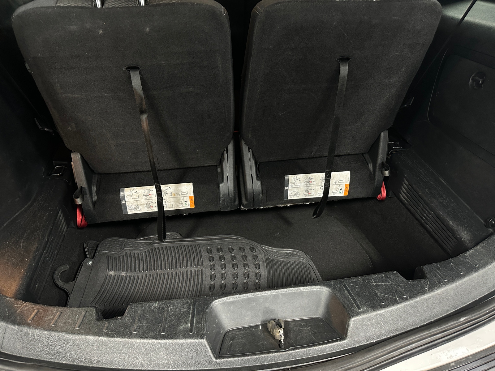 Thumbnail: 2019 Ford Explorer - 7