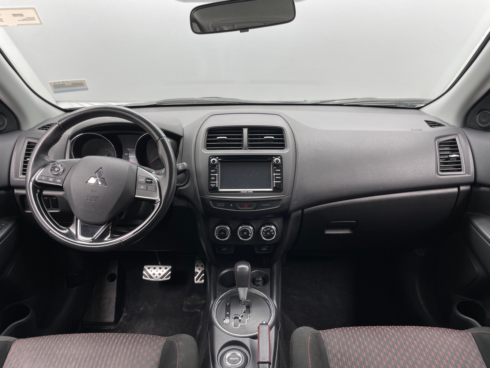 Thumbnail: 2017 Mitsubishi Outlander Sport - 3