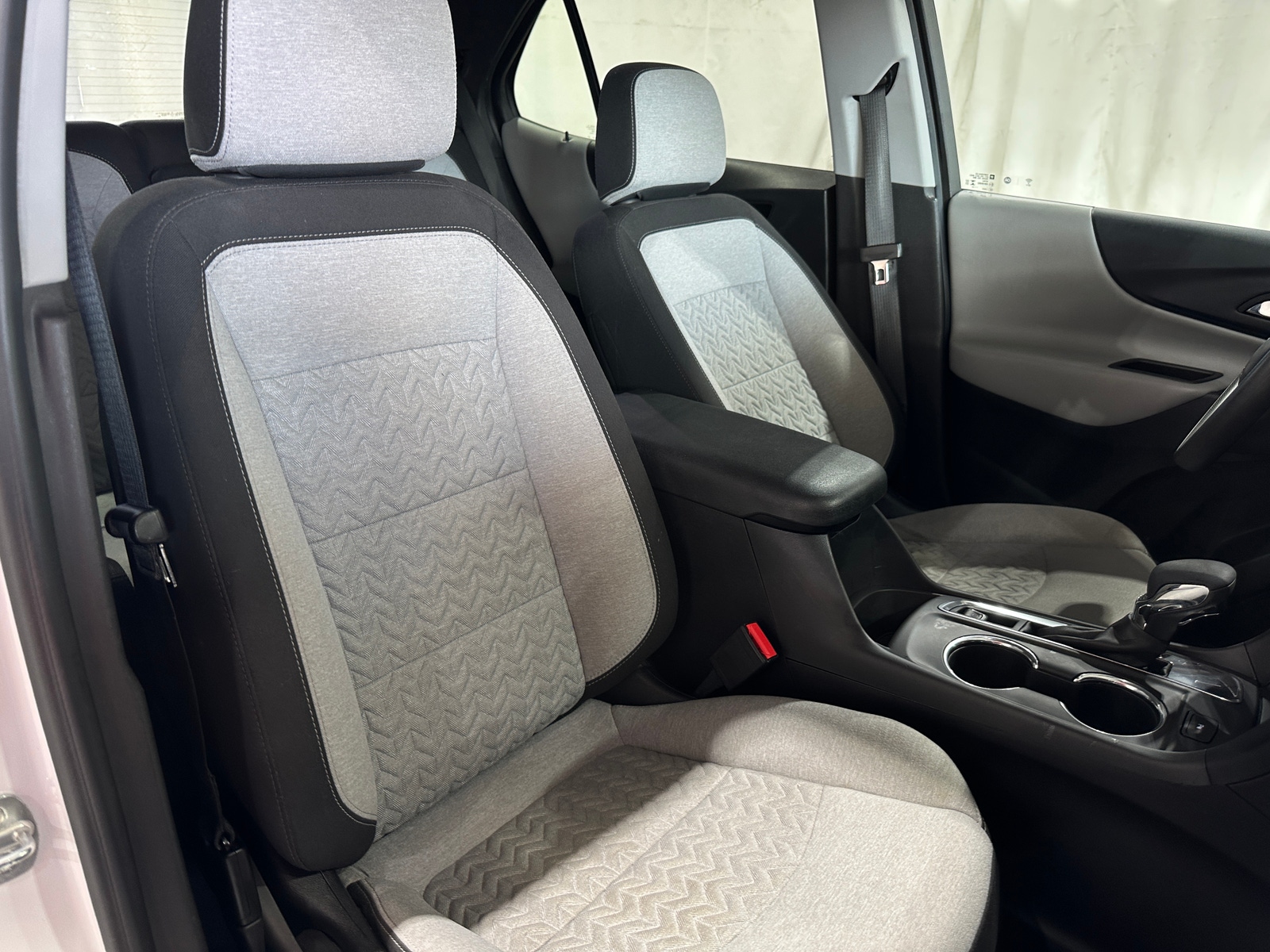 Thumbnail: 2023 Chevrolet Equinox - 2