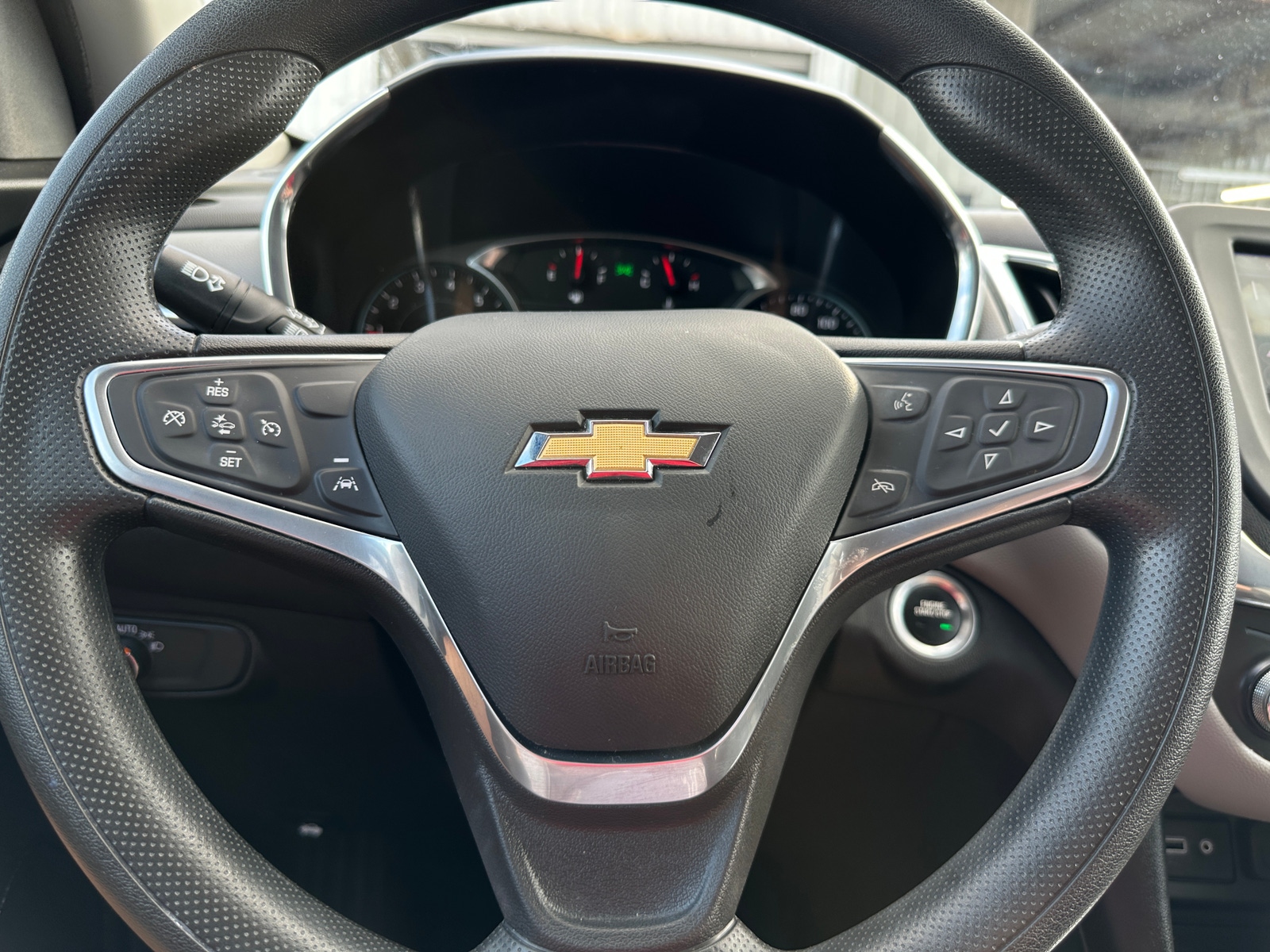 Thumbnail: 2023 Chevrolet Equinox - 5