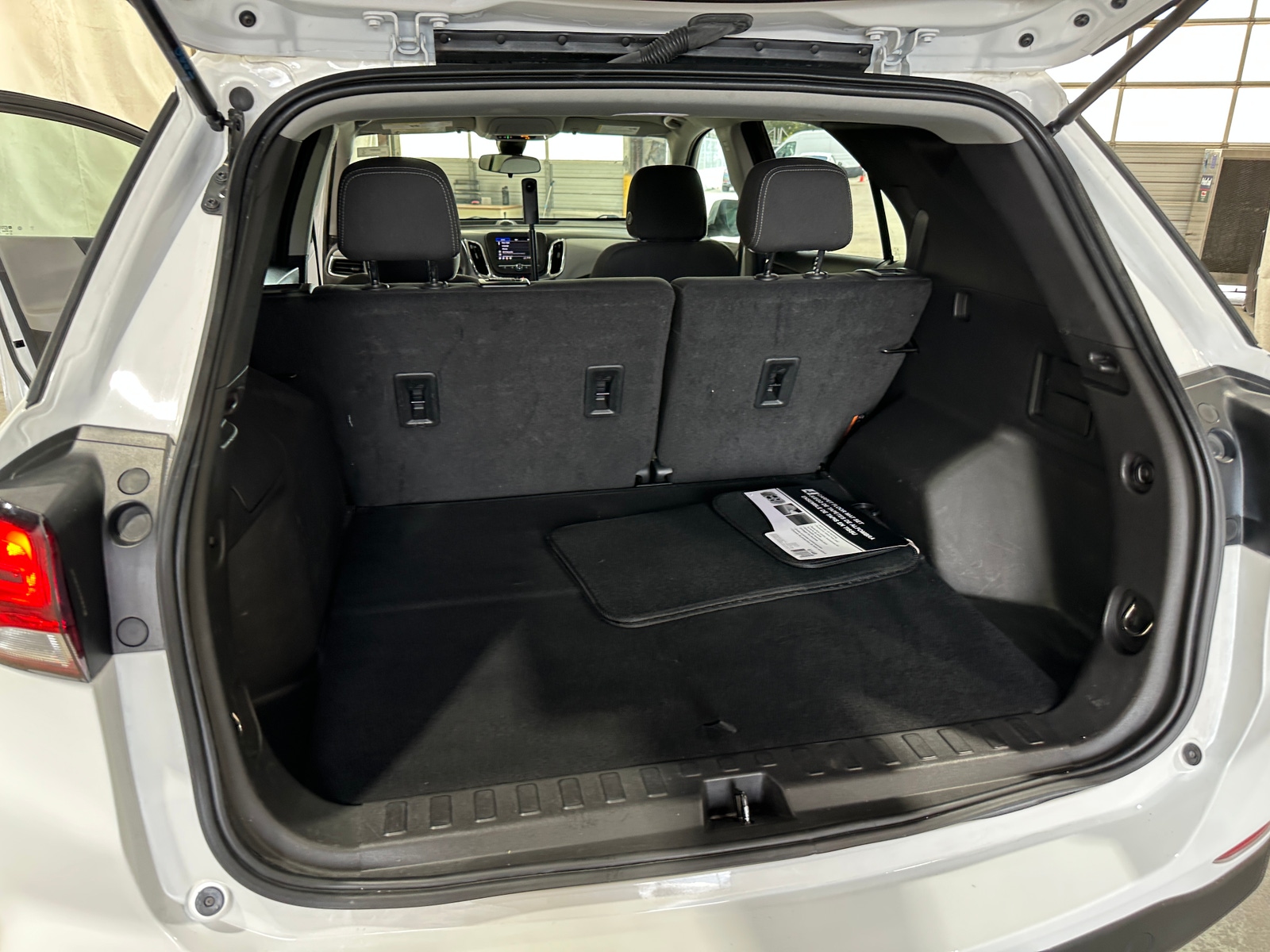 Thumbnail: 2023 Chevrolet Equinox - 7