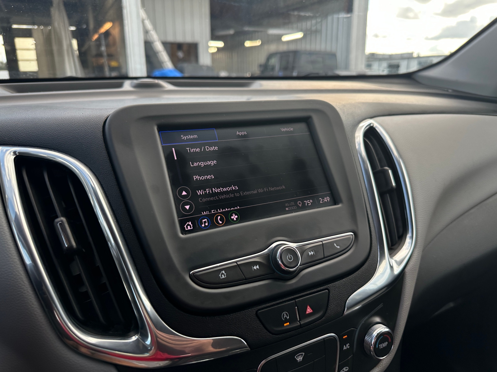 Thumbnail: 2023 Chevrolet Equinox - 4