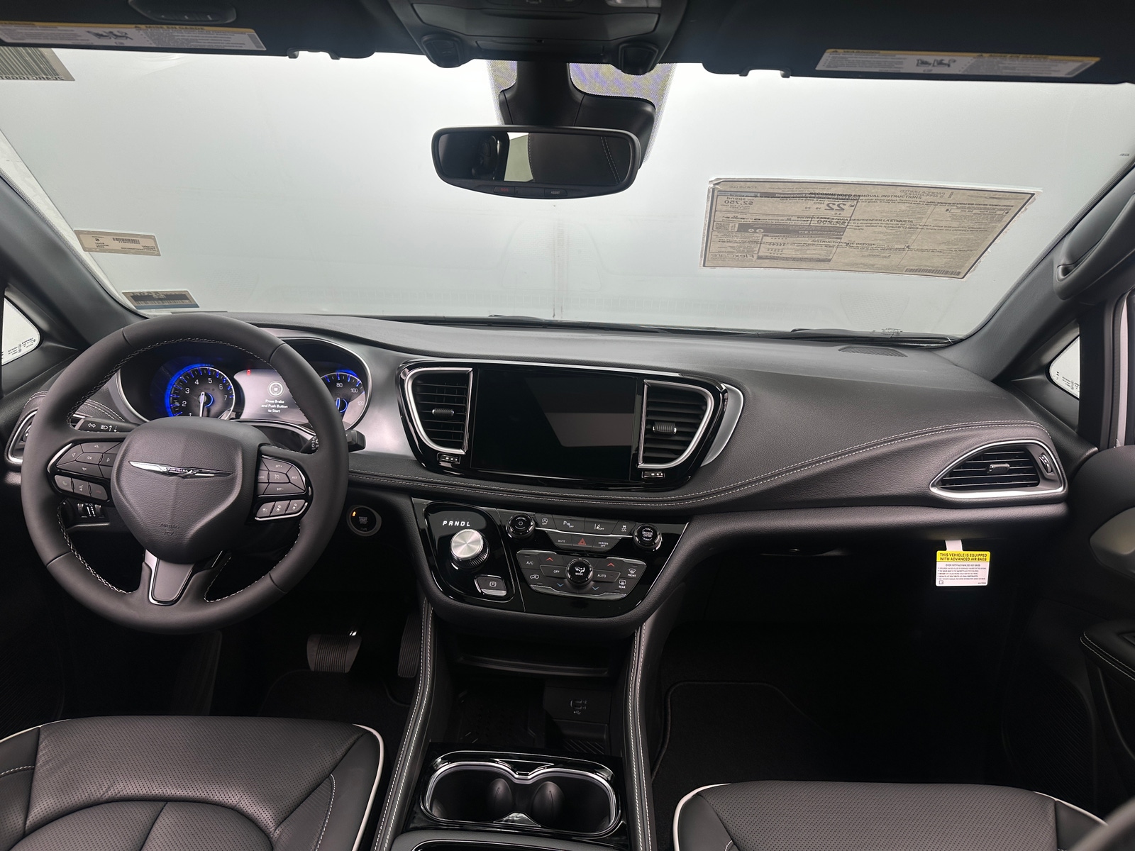 Thumbnail: 2026 Chrysler Pacifica - 2