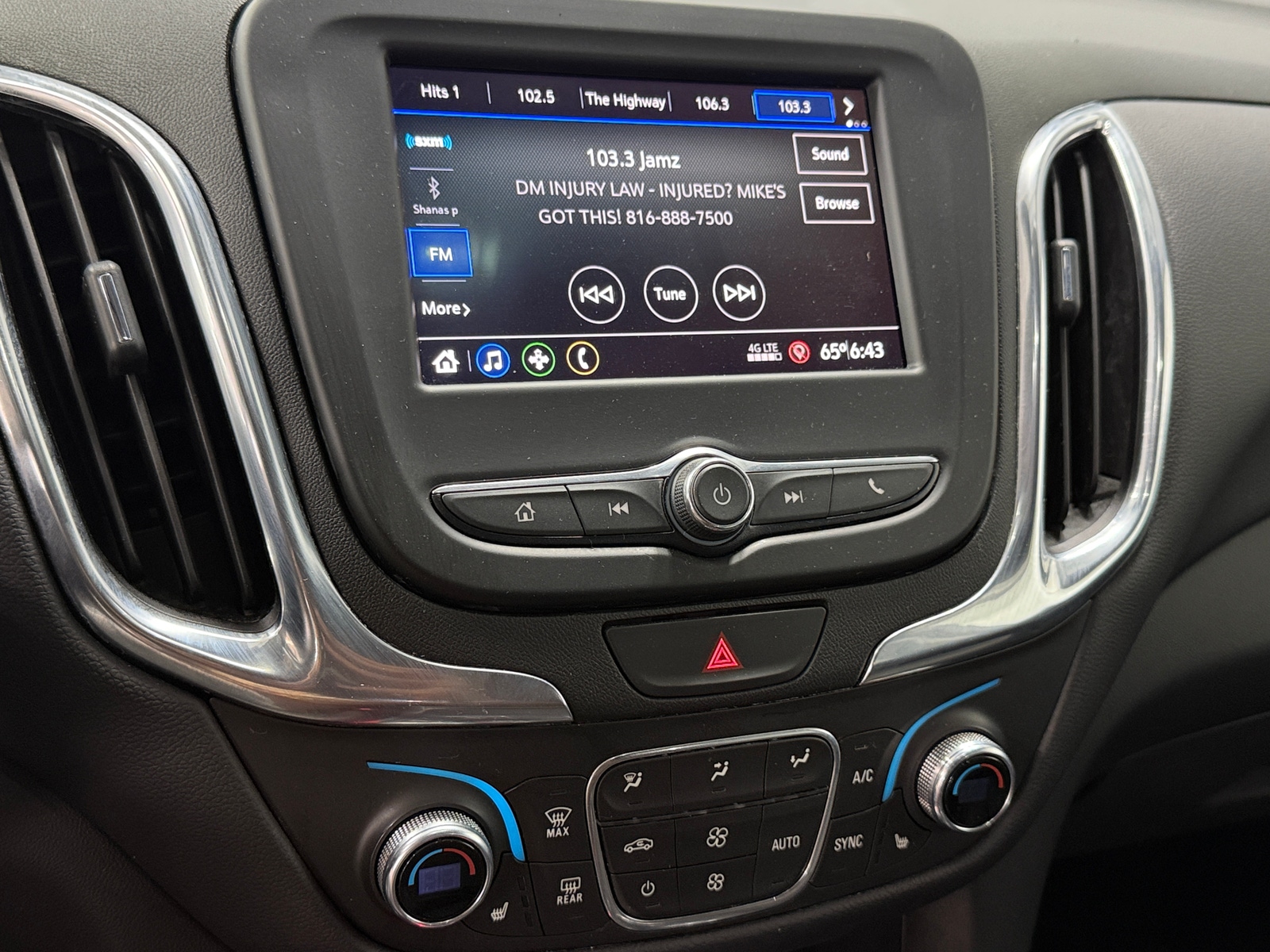 Thumbnail: 2021 Chevrolet Equinox - 4