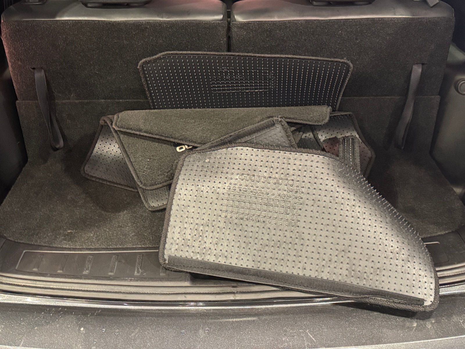 Thumbnail: 2024 Mitsubishi Outlander - 6