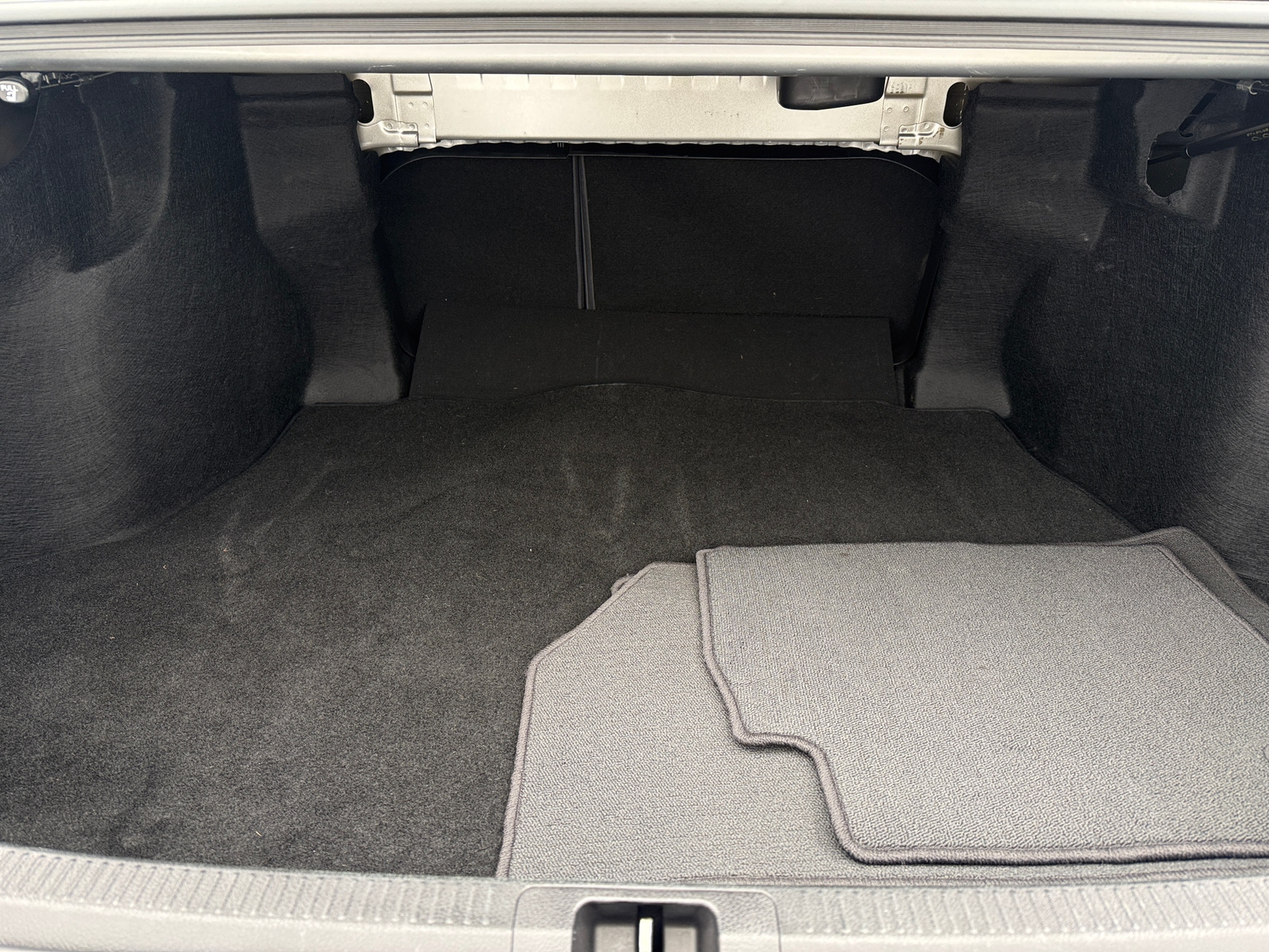 Thumbnail: 2019 Toyota Camry - 7