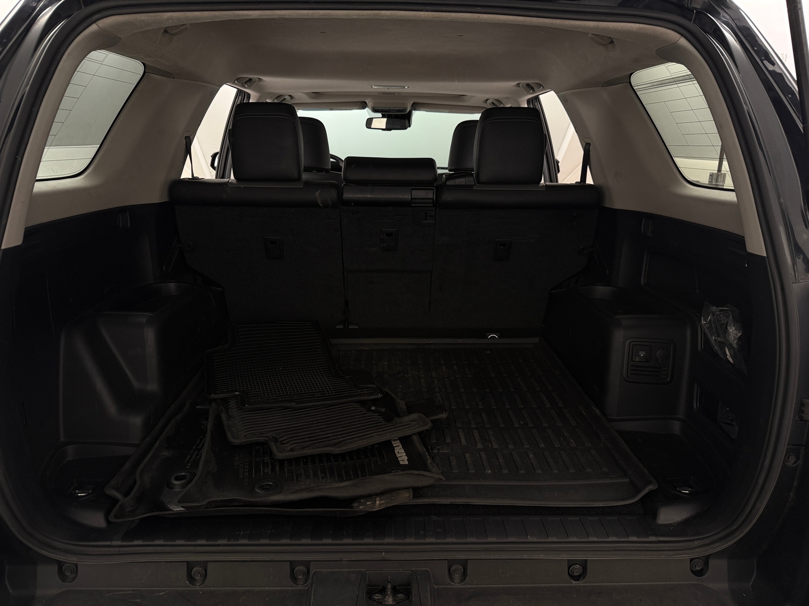 Thumbnail: 2020 Toyota 4Runner - 7