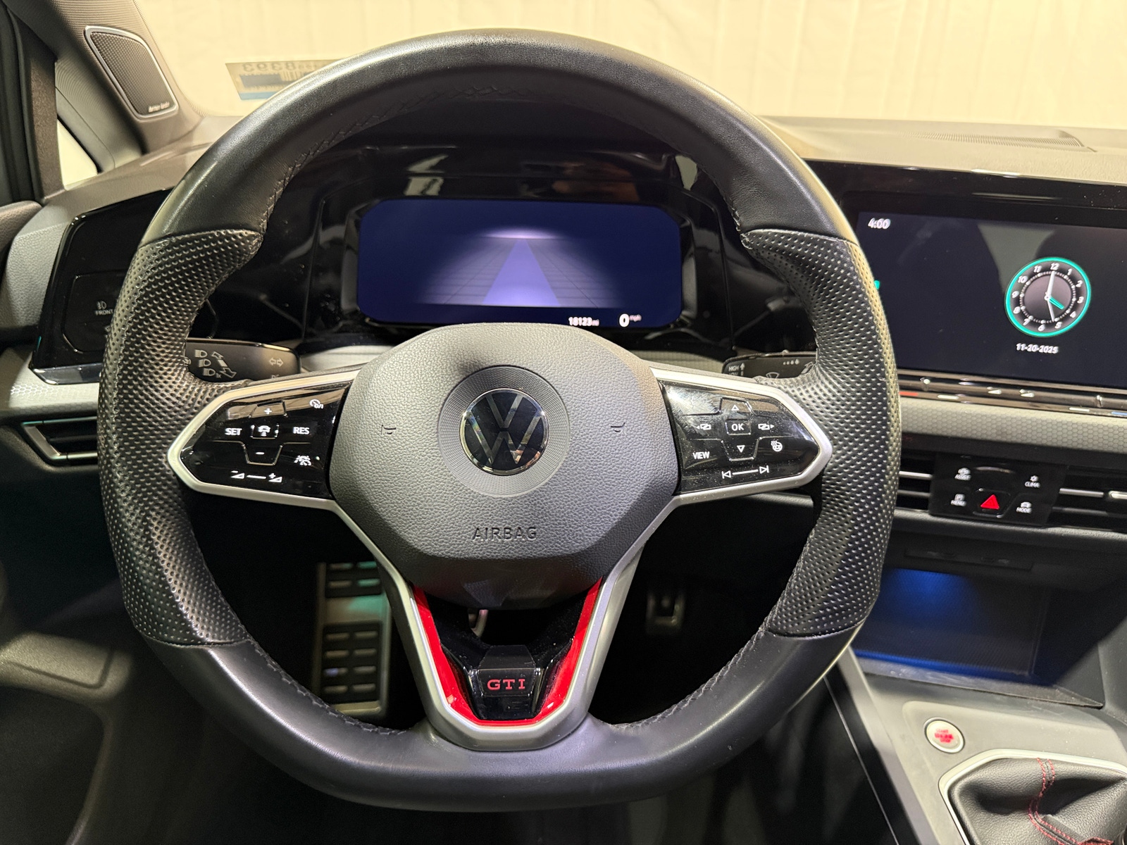 Thumbnail: 2022 Volkswagen Golf - 5