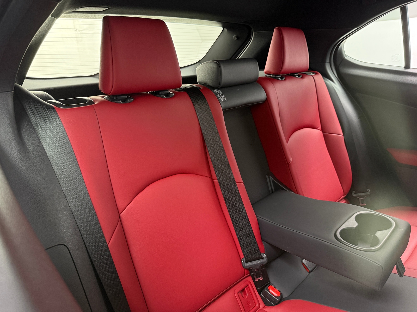 Thumbnail: 2023 Lexus UX - 5