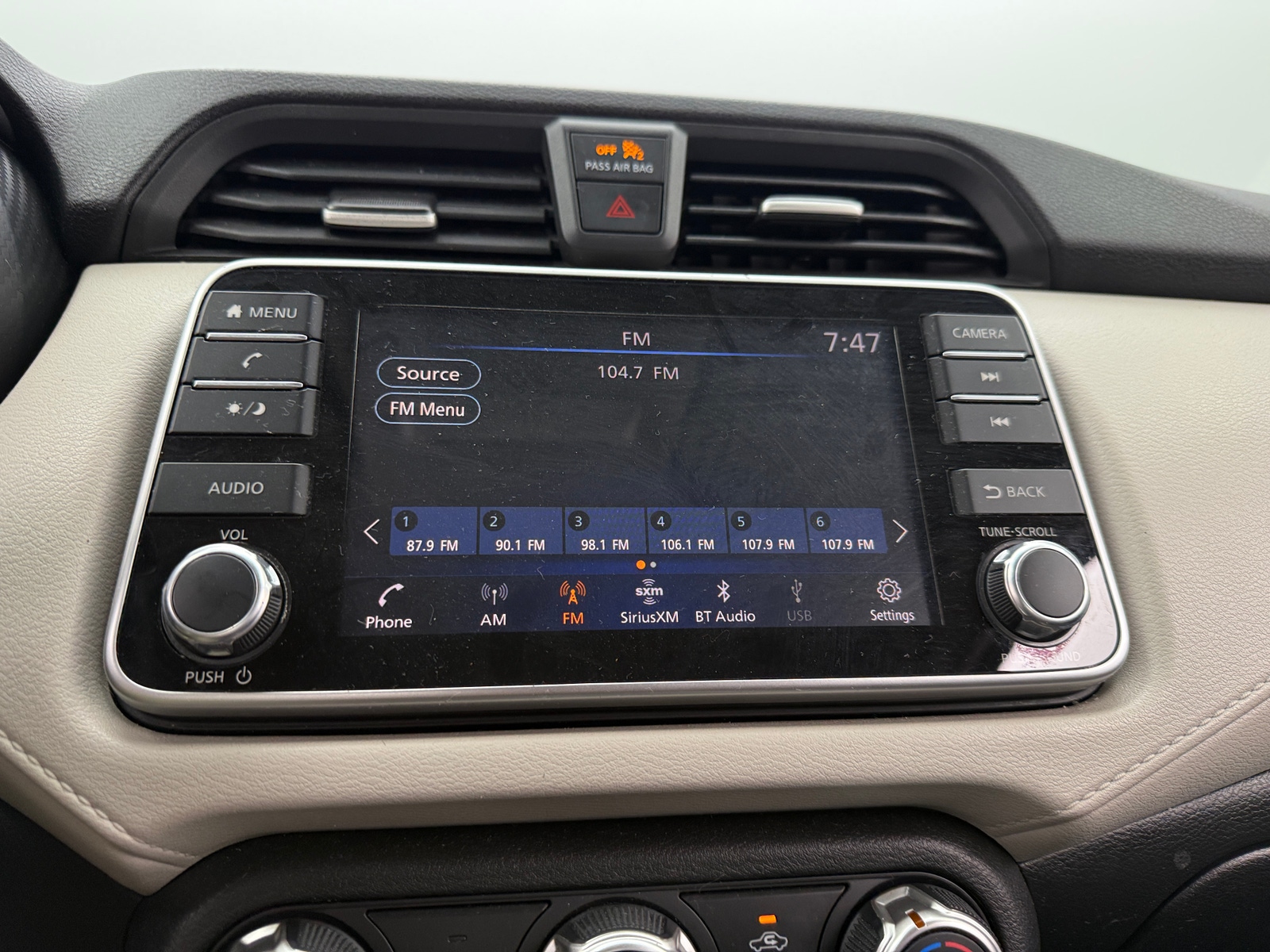 Thumbnail: 2021 Nissan Versa - 4