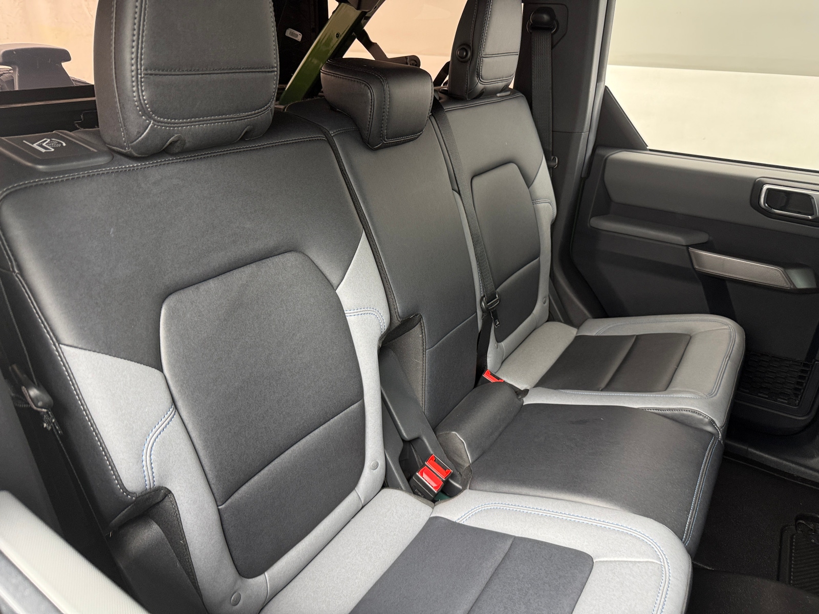 Thumbnail: 2022 Ford Bronco - 6