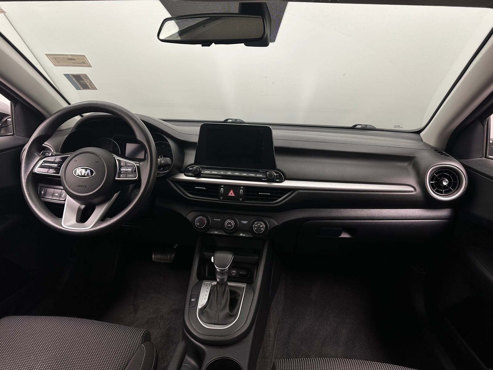 Thumbnail: 2020 Kia Forte - 3