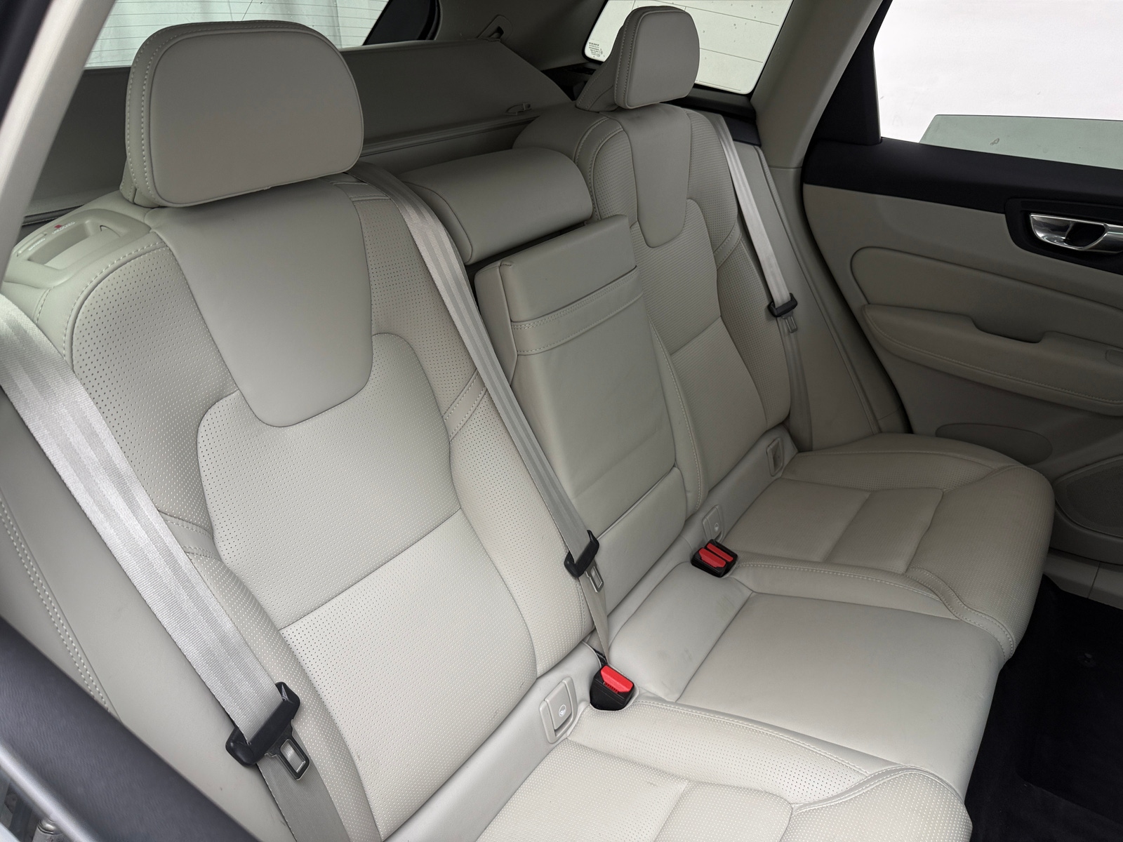 Thumbnail: 2021 Volvo XC60 - 5