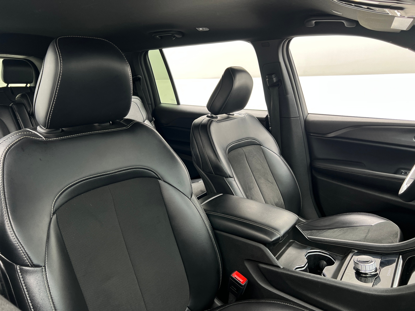 Thumbnail: 2024 Jeep Grand Cherokee L - 2