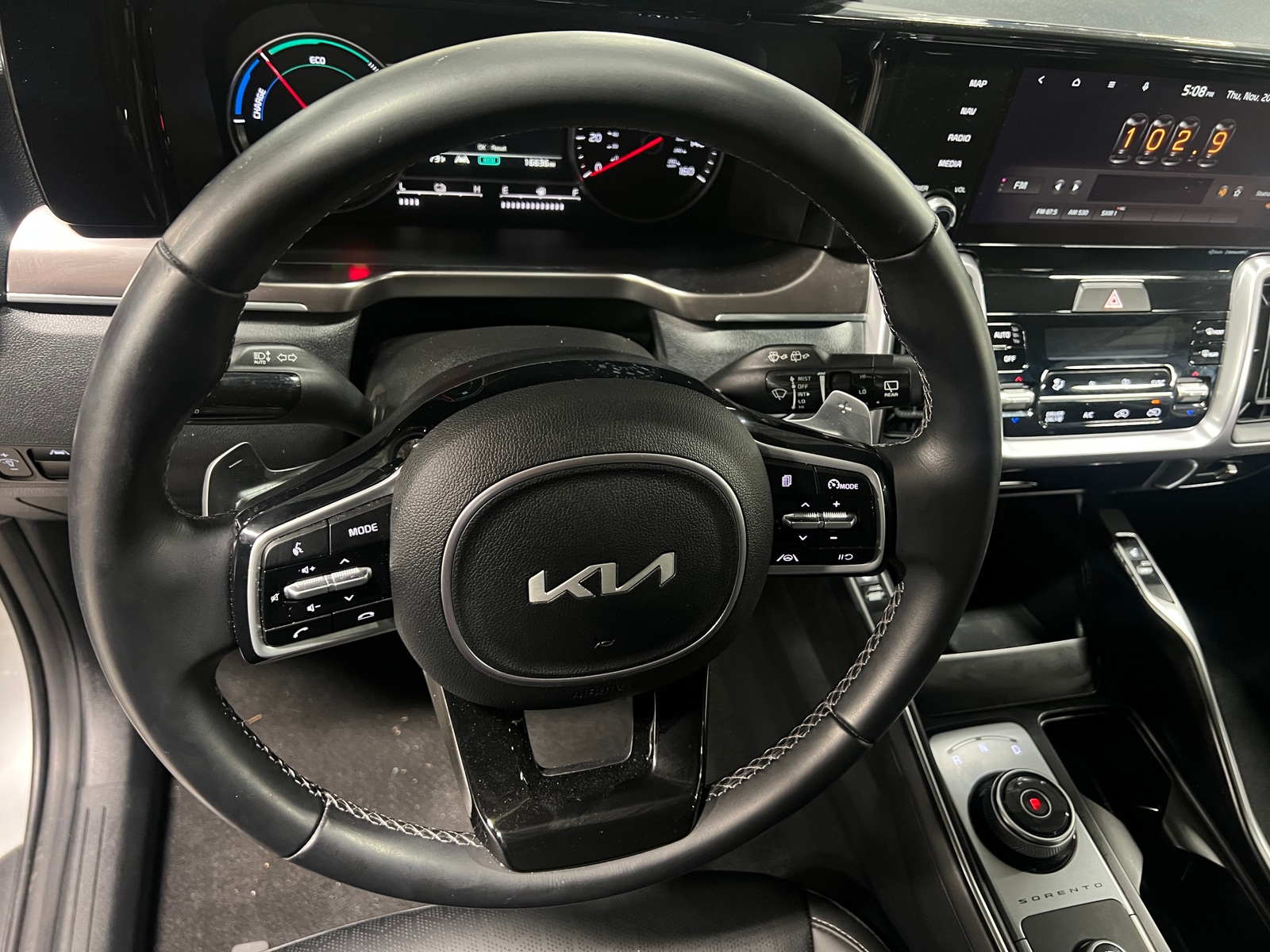 Thumbnail: 2022 Kia Sorento - 4