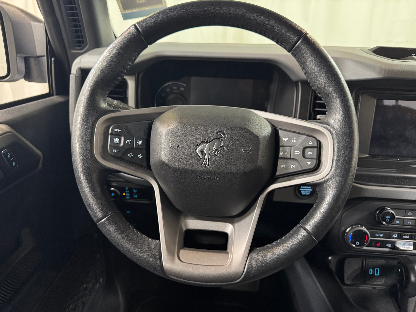 Thumbnail: 2023 Ford Bronco - 5