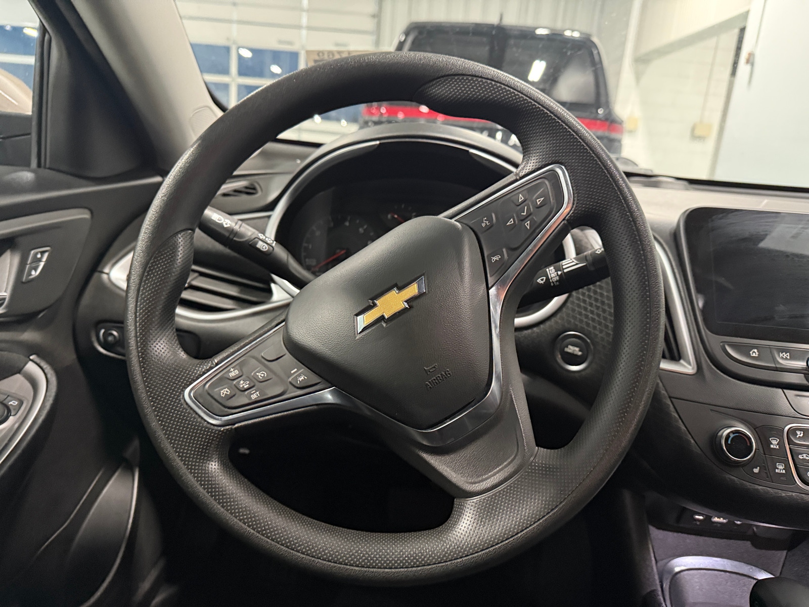 Thumbnail: 2024 Chevrolet Malibu - 5