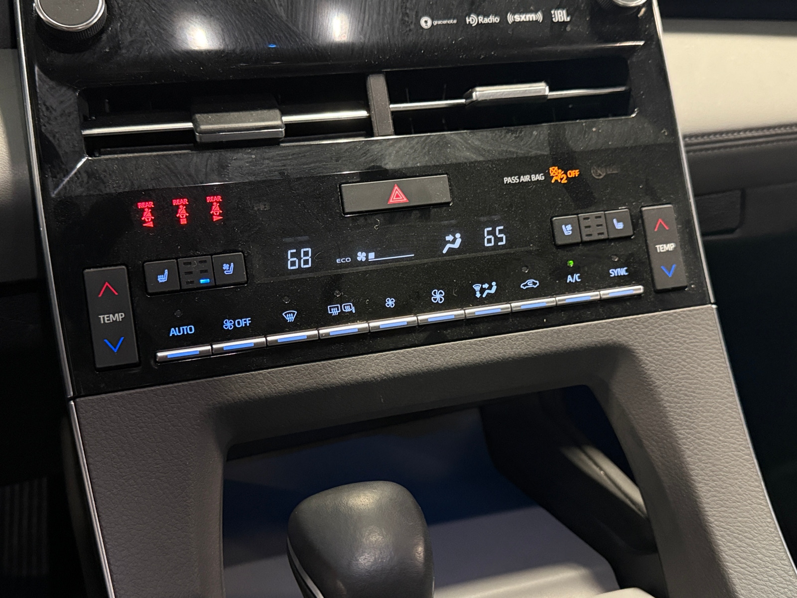 Thumbnail: 2020 Toyota Avalon - 3