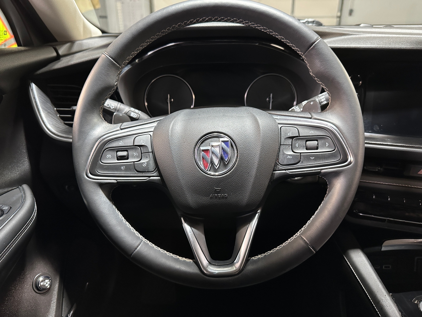 Thumbnail: 2022 Buick Envision - 4