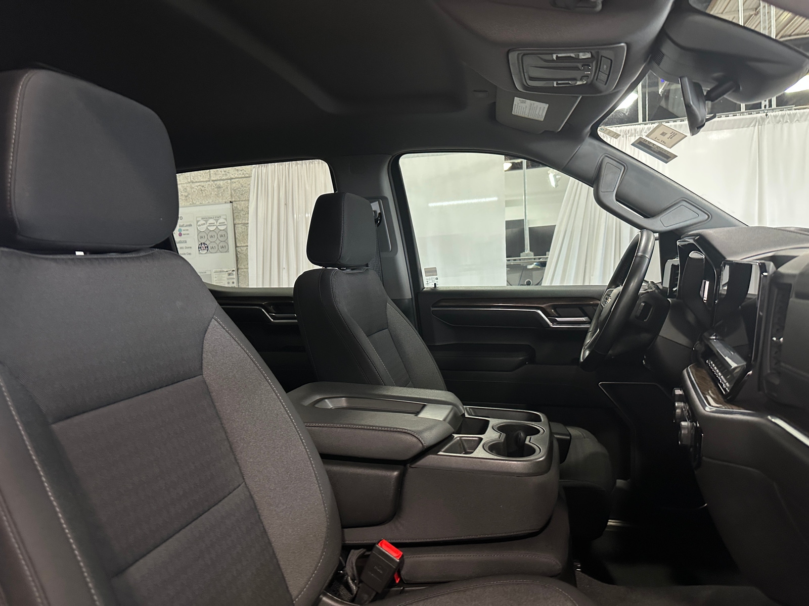 Thumbnail: 2023 Chevrolet Silverado 1500 - 2