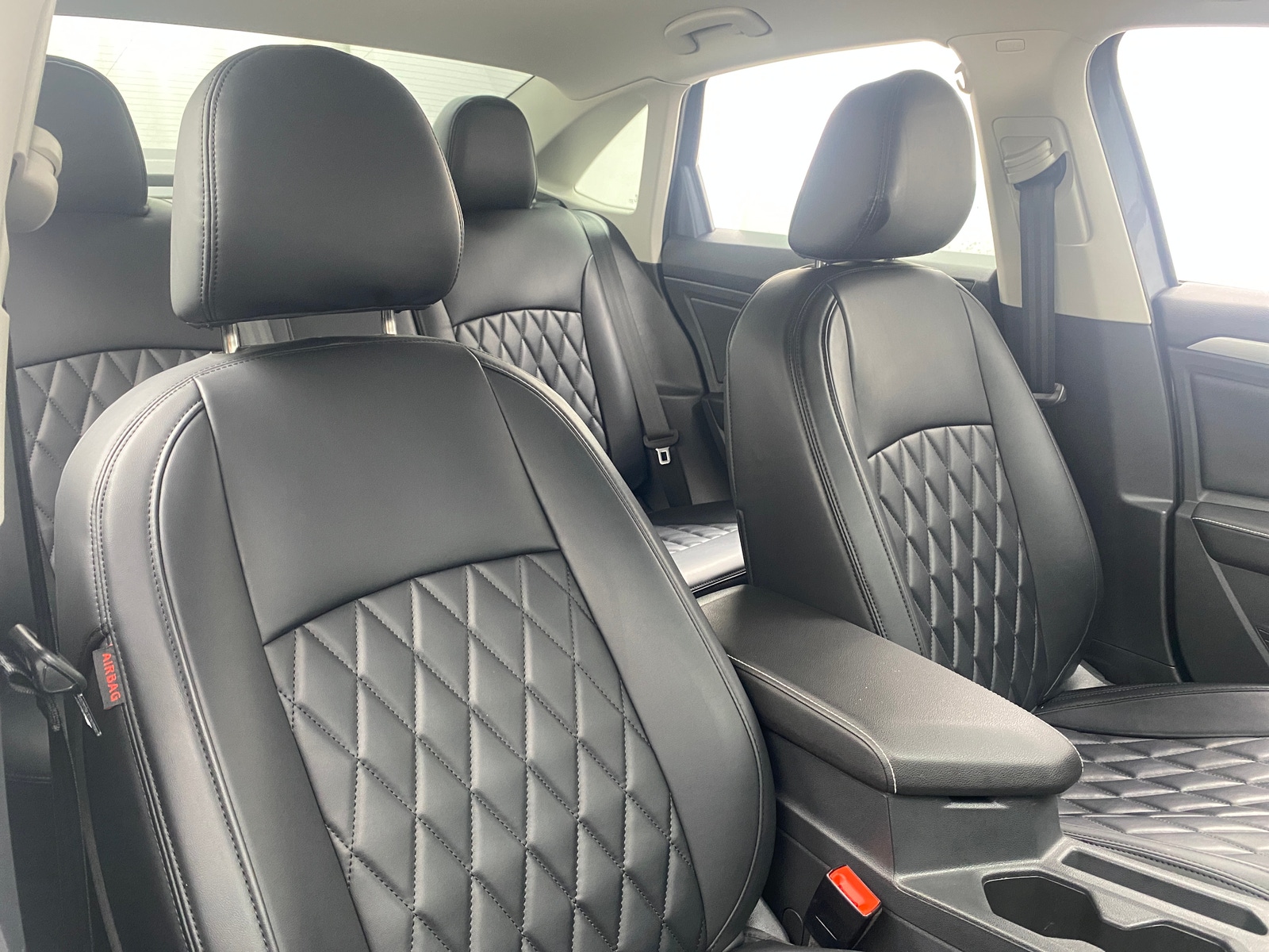 Thumbnail: 2025 Volkswagen Jetta - 2