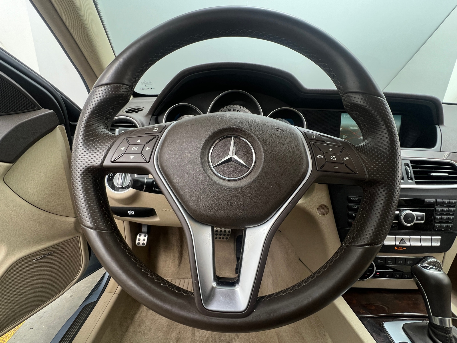 Thumbnail: 2014 Mercedes-Benz C-Class - 3