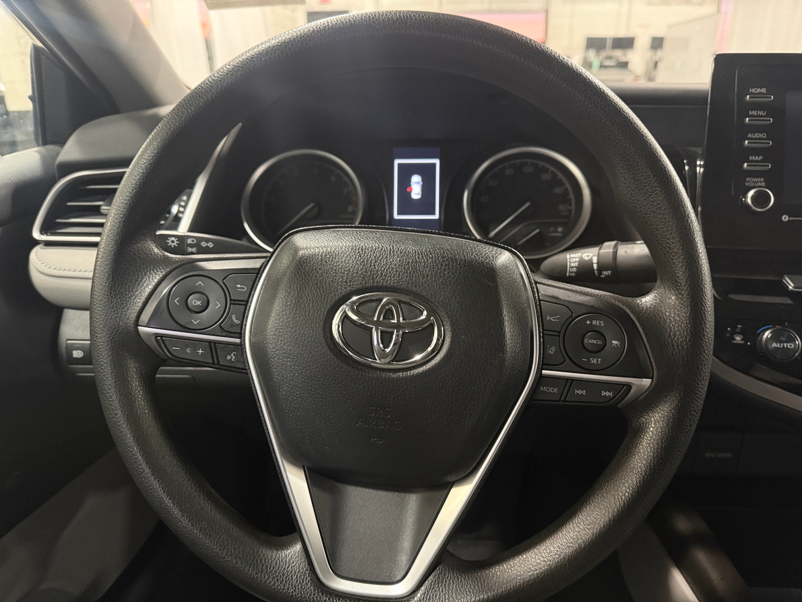 Thumbnail: 2023 Toyota Camry - 5