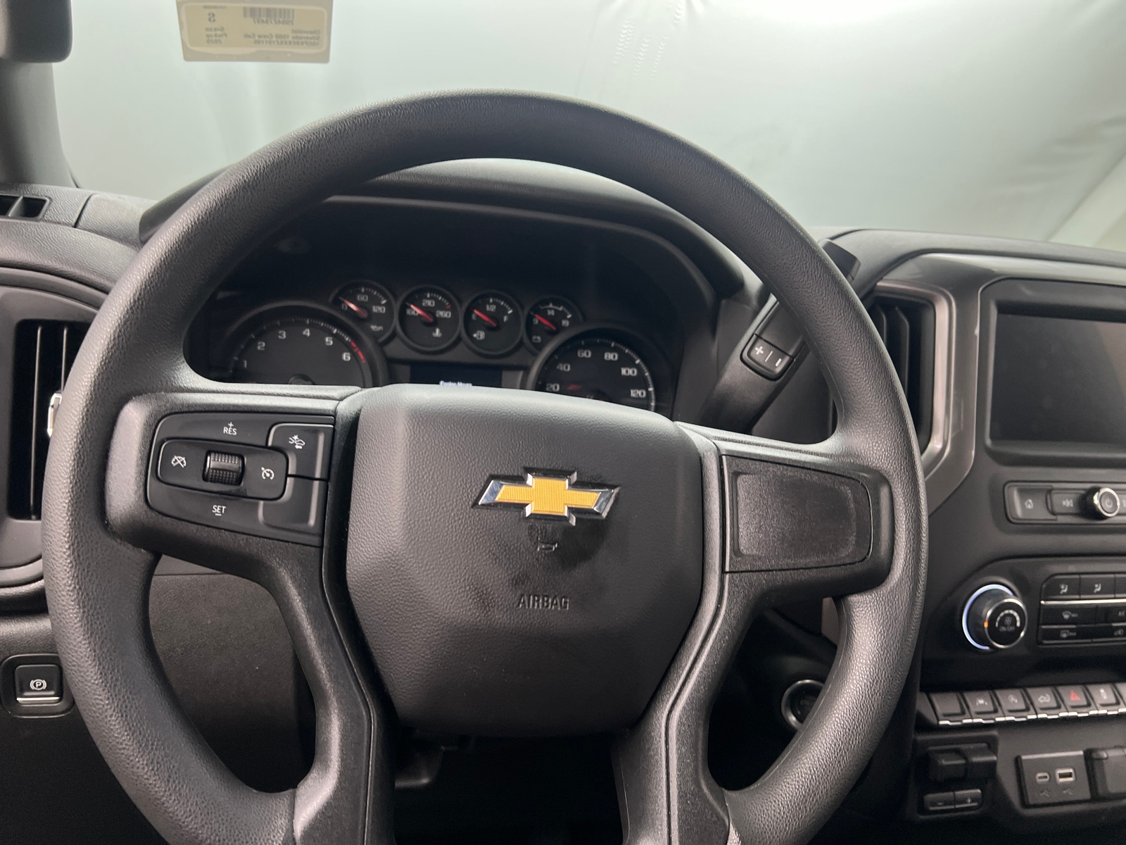 Thumbnail: 2025 Chevrolet Silverado 1500 - 5
