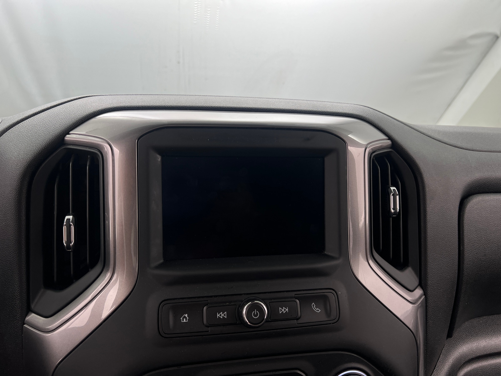 Thumbnail: 2025 Chevrolet Silverado 1500 - 4