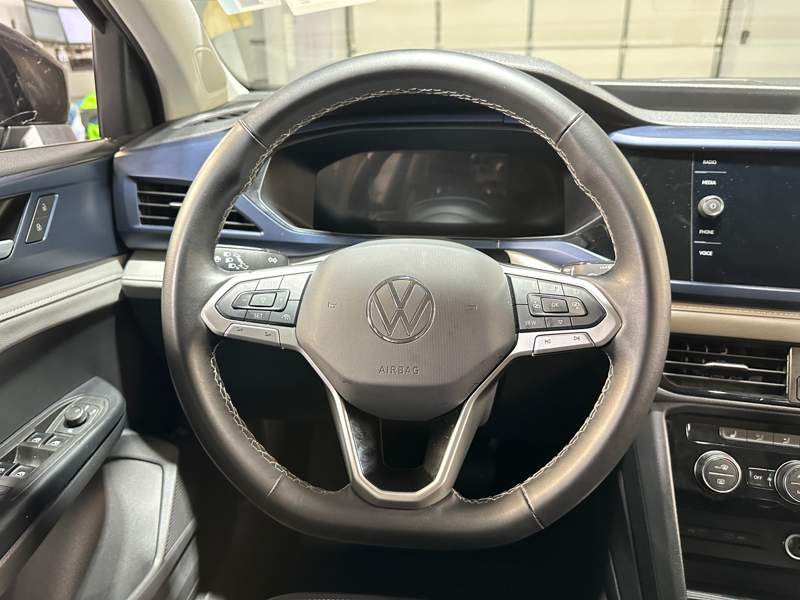 Thumbnail: 2024 Volkswagen Taos - 5