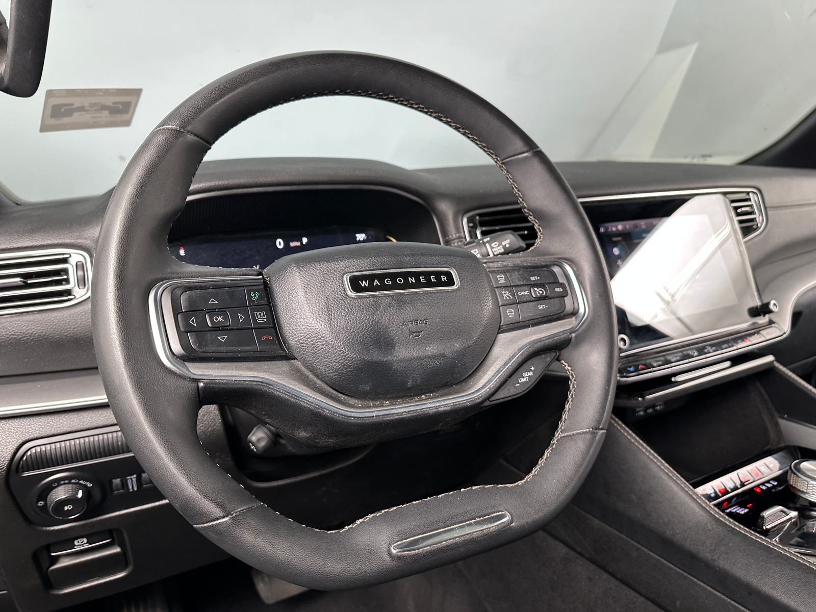 Thumbnail: 2023 Jeep Wagoneer - 4