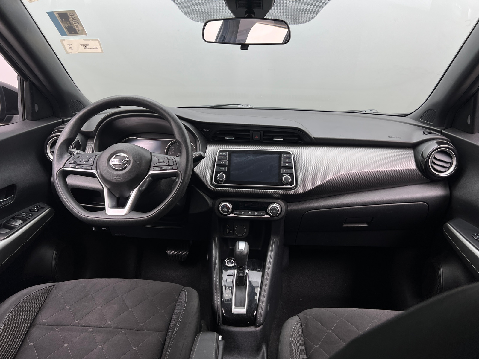 Thumbnail: 2020 Nissan Kicks - 3