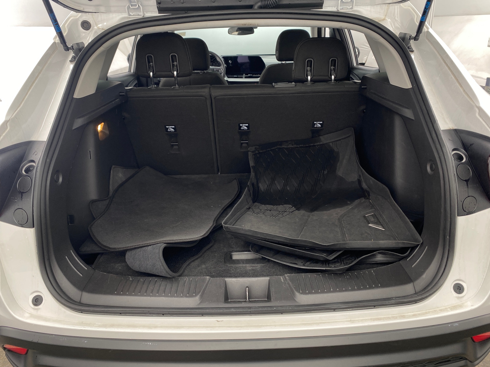 Thumbnail: 2025 Chevrolet Trax - 7