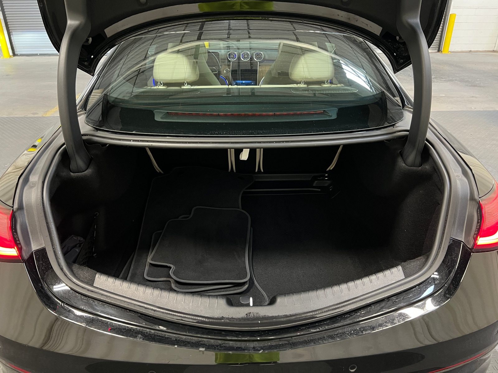 Thumbnail: 2025 Mercedes-Benz CLE - 6