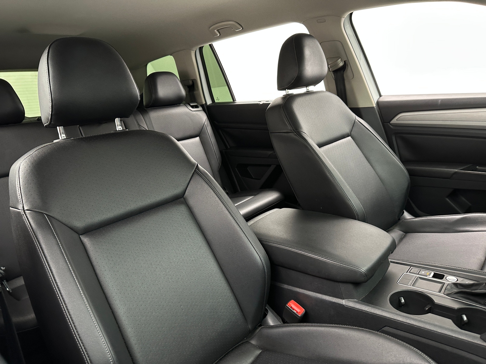 Thumbnail: 2018 Volkswagen Atlas - 2