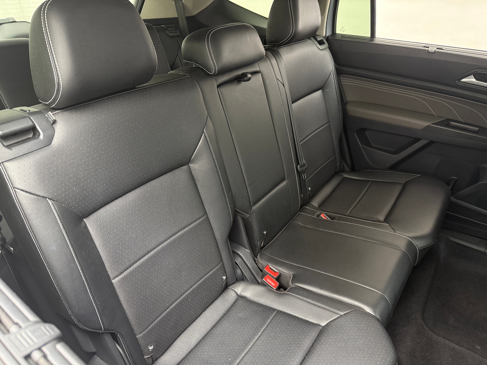 Thumbnail: 2022 Volkswagen Atlas - 5