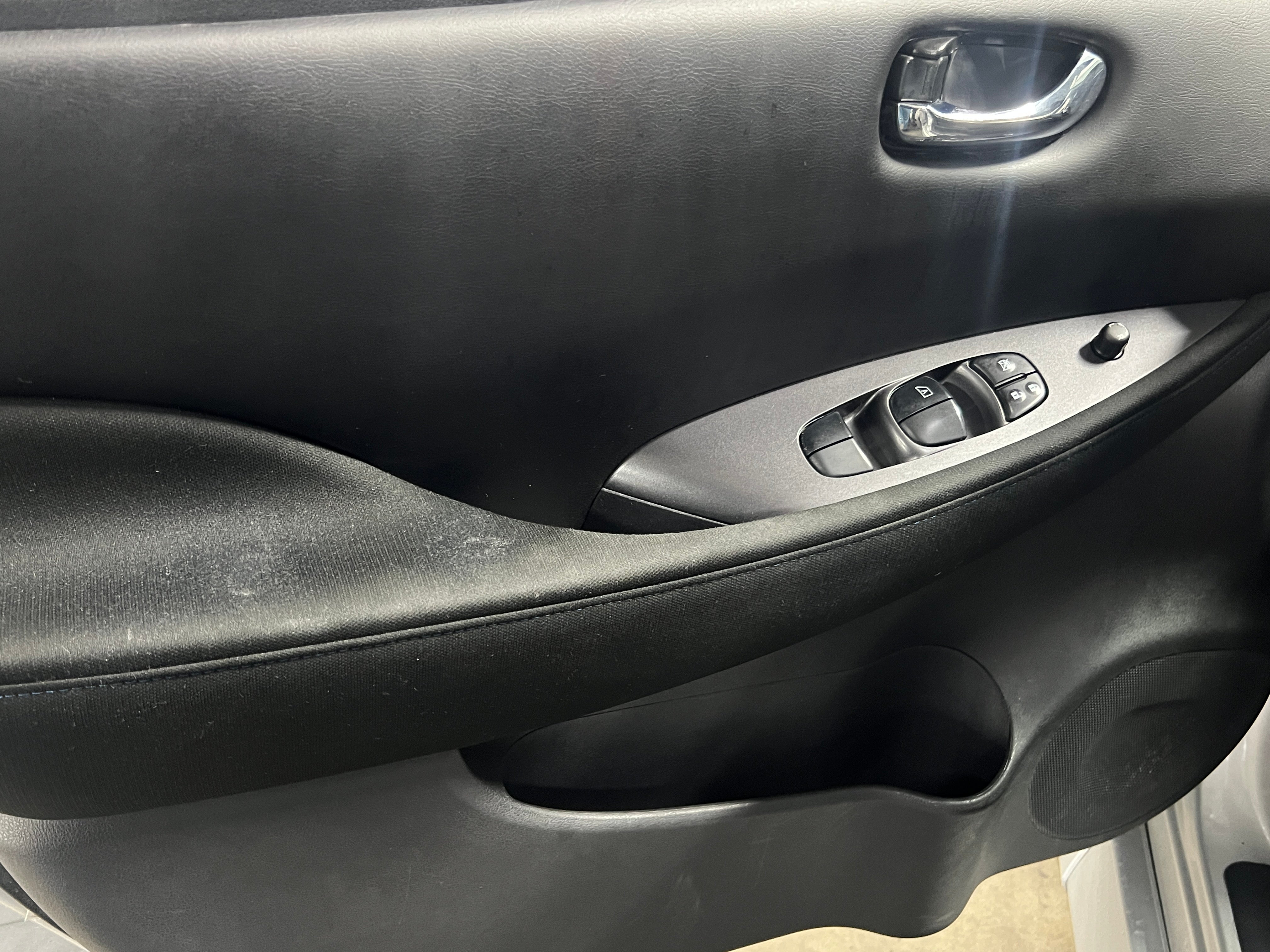 Used 2023 Nissan Leaf S with VIN 1N4AZ1BV2PC557225 for sale in Oak Creek, WI