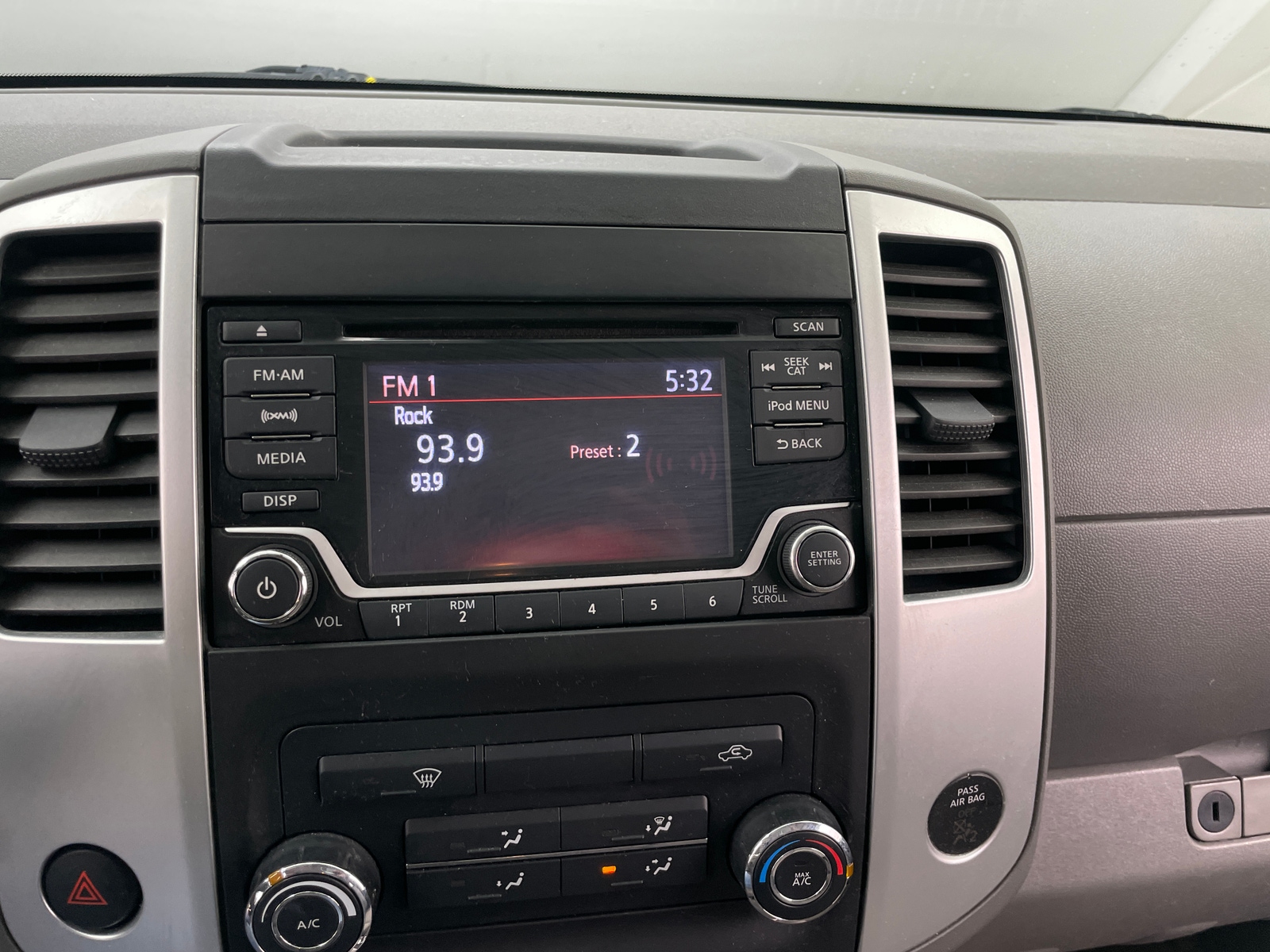 Thumbnail: 2017 Nissan Frontier - 4