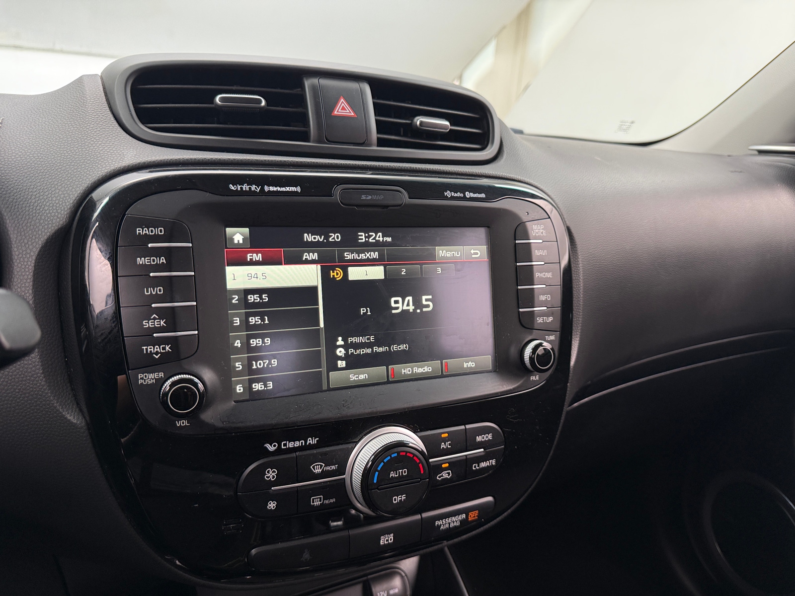 Thumbnail: 2016 Kia Soul - 4