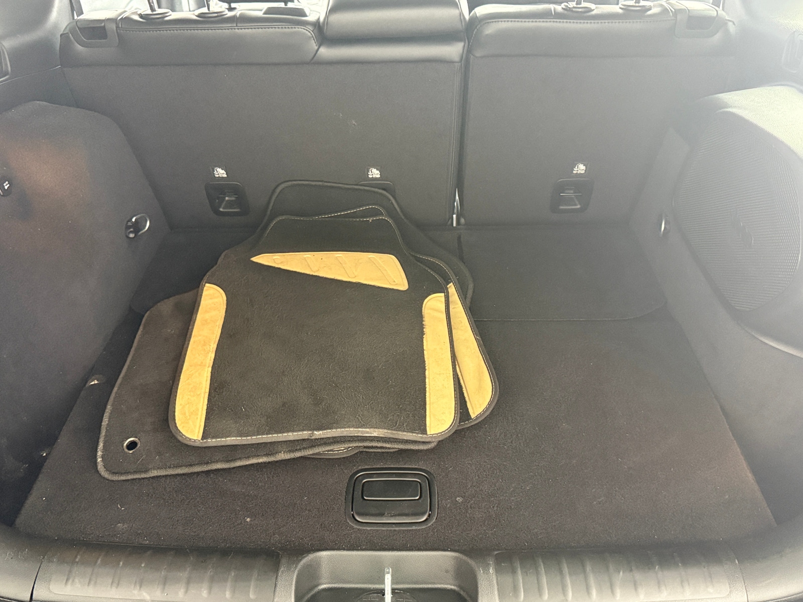 Thumbnail: 2022 Jeep Cherokee - 6