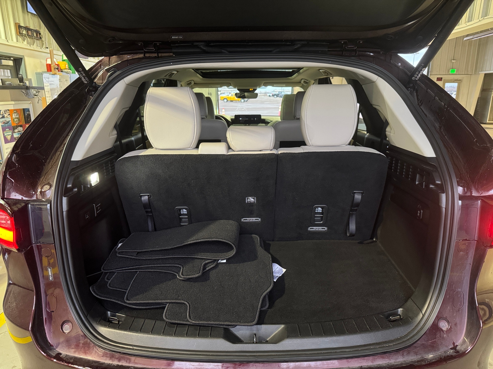 Thumbnail: 2024 Mazda CX-90 - 6