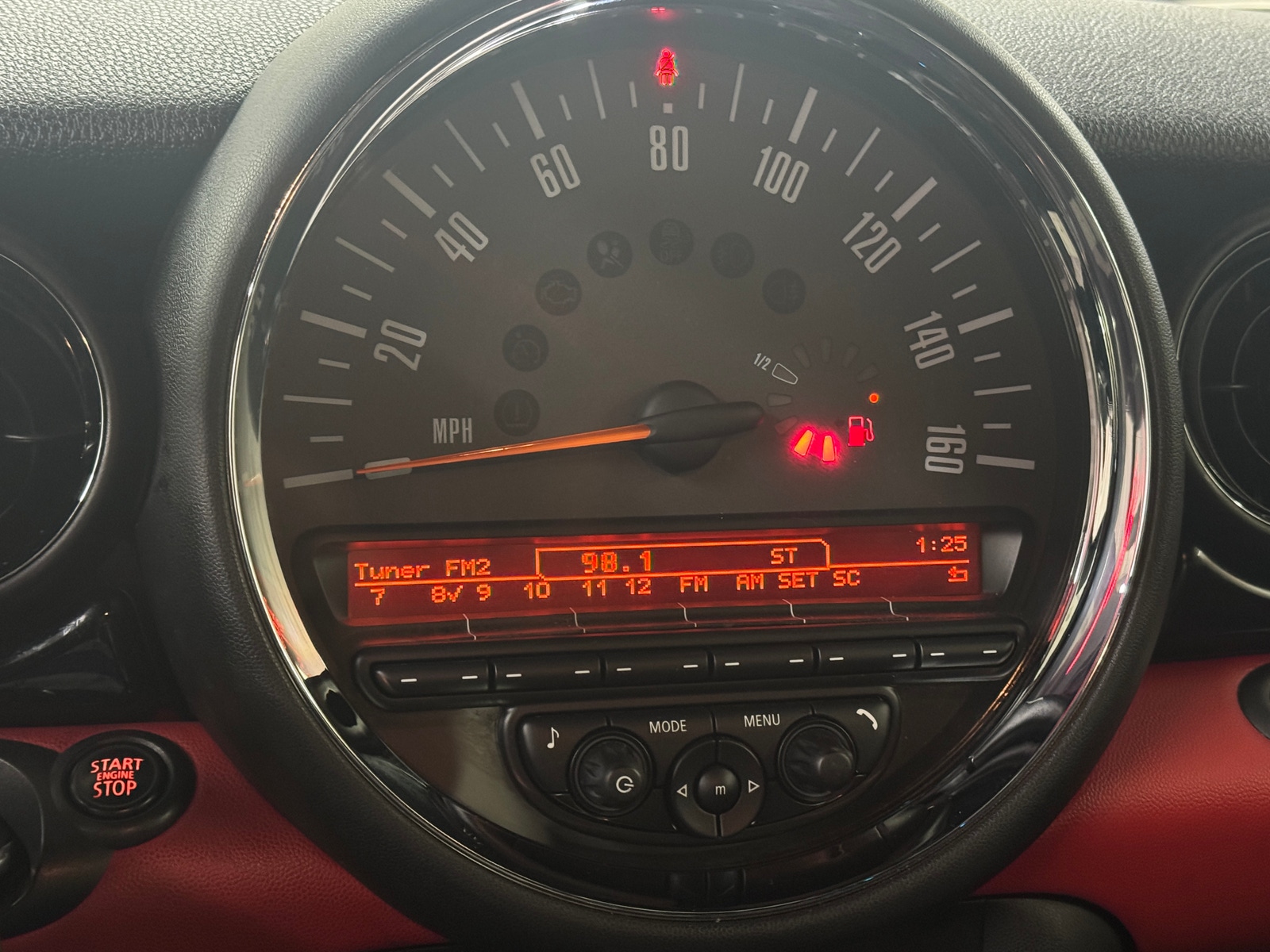 Thumbnail: 2013 MINI Cooper Hardtop - 4