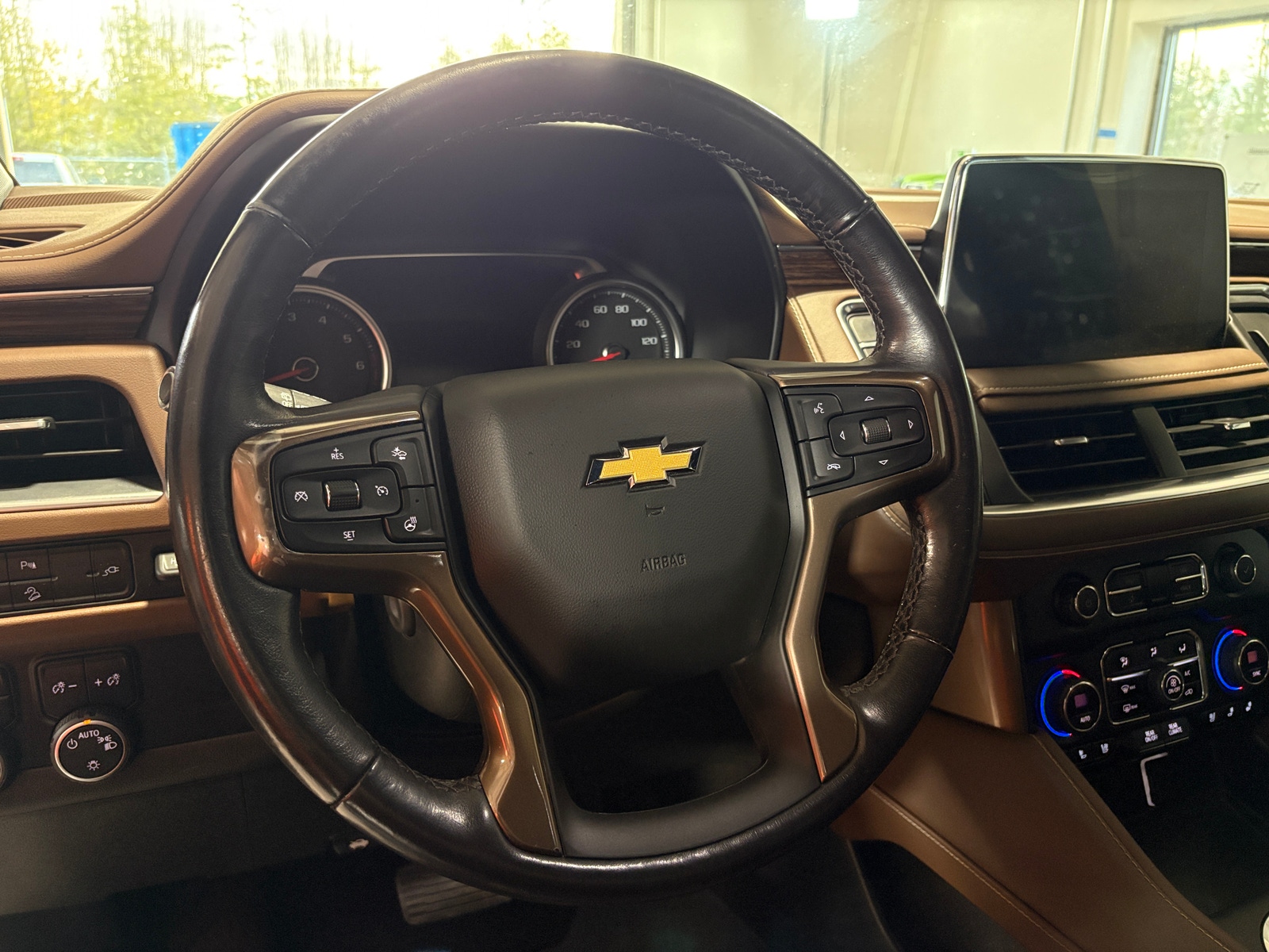 Thumbnail: 2021 Chevrolet Tahoe - 4