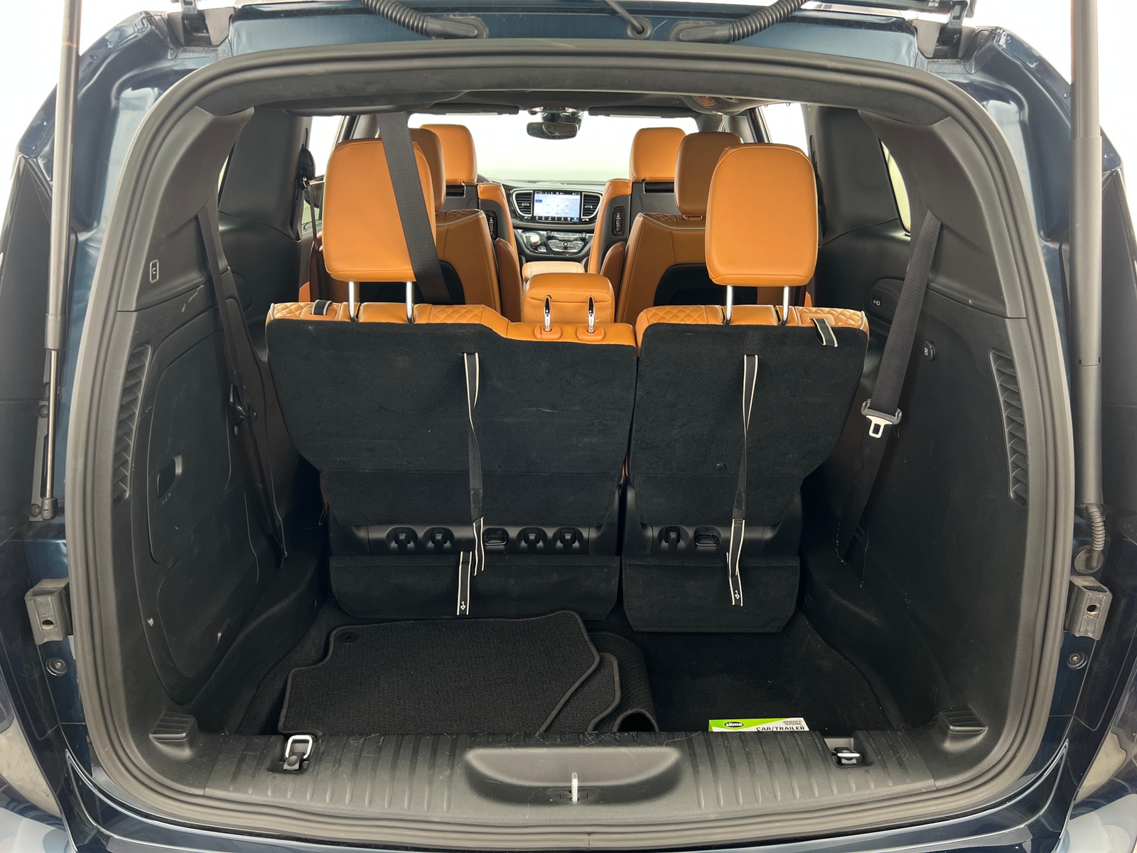 Thumbnail: 2022 Chrysler Pacifica - 6