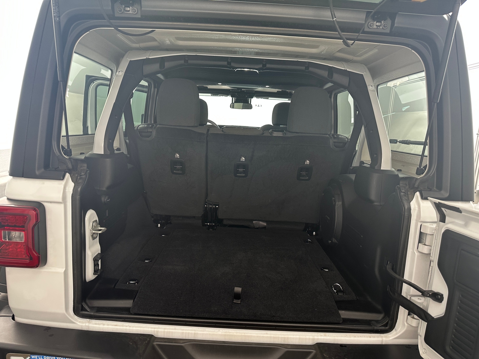 Thumbnail: 2024 Jeep Wrangler - 7