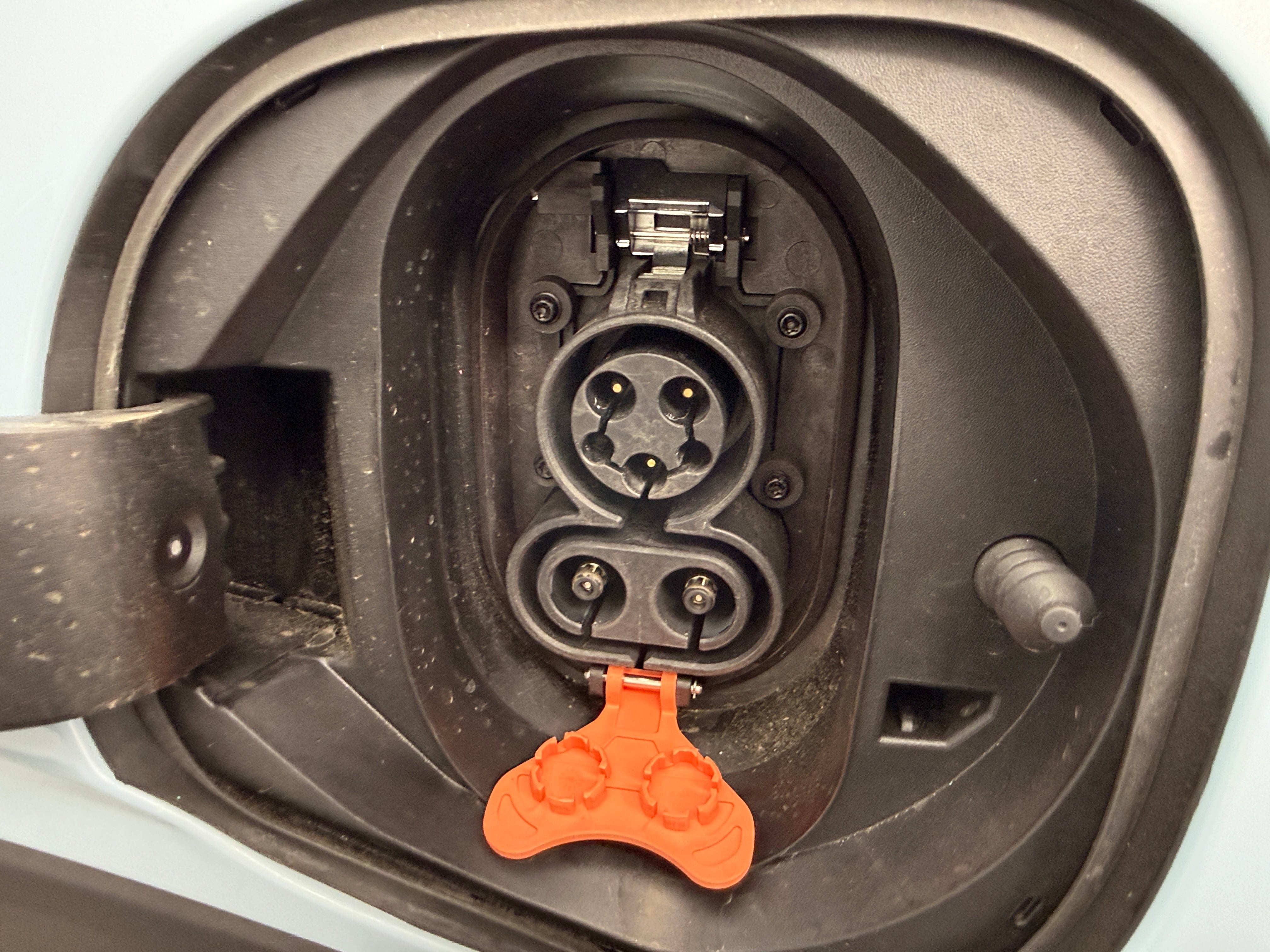 Used 2023 Chevrolet Bolt EUV Premier with VIN 1G1FZ6S09P4105471 for sale in Oak Creek, WI